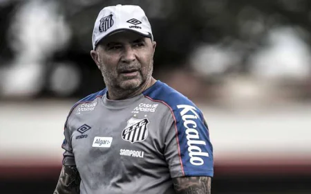 SANTOS ESTÁ PERTO DE CONCRETIZAR A CONTRATAÇÃO DE SAMPAOLI; VEJA OS DETALHES