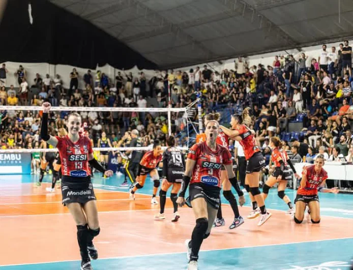 SESI BAURU BRILHA DIANTE DO PRAIA CLUBE PELA SEMIFINAIS DA SUPERLIGA FEMININA