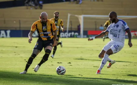 GRÊMIO NOVORIZONTINO VENCE O PAYSANDU DE VIRADA COM DIREITO A HAT-TRICK