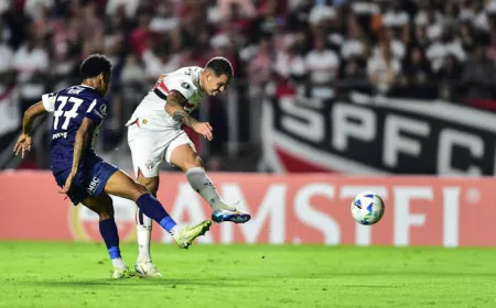 VITÓRIA DO SÃO PAULO NA LIBERTADORES É APAGADA POR ATO DE SEU JOGADOR