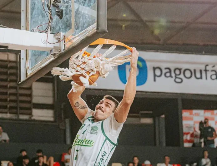 A PANELA FERVEU E BAURU VENCE O SÃO PAULO AVANÇANDO NO NBB