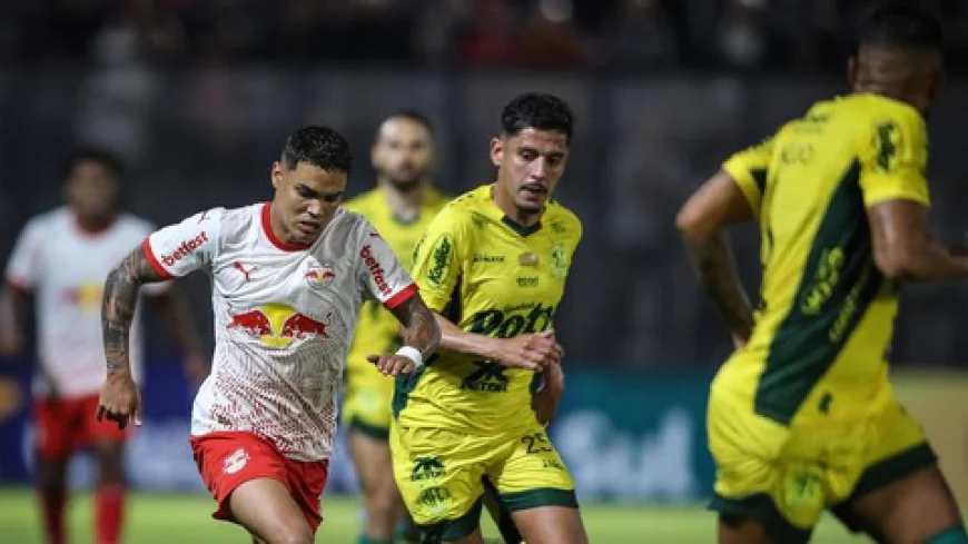 RB Bragantino vence e iguala na pontuação do Campeonato Brasileiro com o Palmeiras.