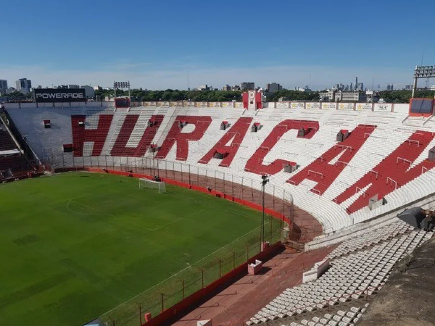 CORINTHIANS JOGA MAL PERDE O JOGO PARA OS RESERVAS DO HURACÁN E É ELIMINADO DA COPA SUL-AMERICANA