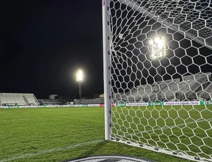 Campeonato Brasileiro Série B Superbet Athletic goleia o Avaí e escapa da zona de rebaixamento